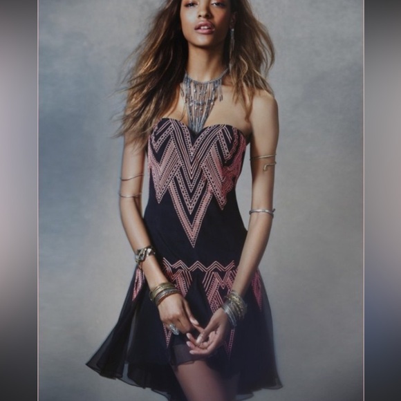 Free People Radiating Angles Black Strapless Dress Size 4